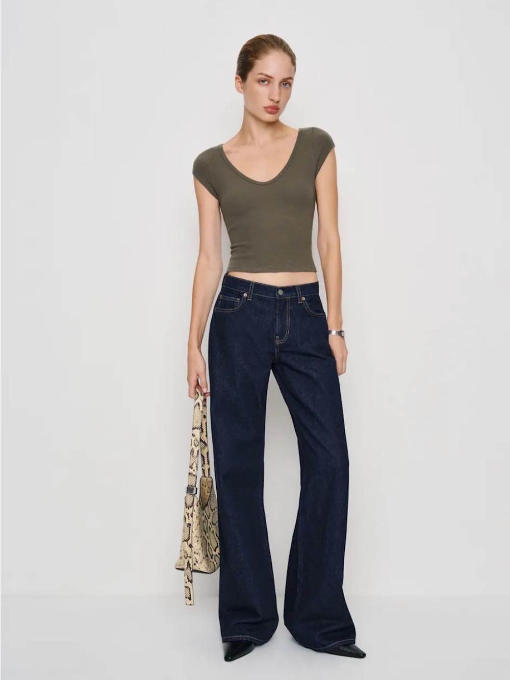 Reformation Mateo Olive Scoop-Neck Knit Crop Tee - Poppyseed